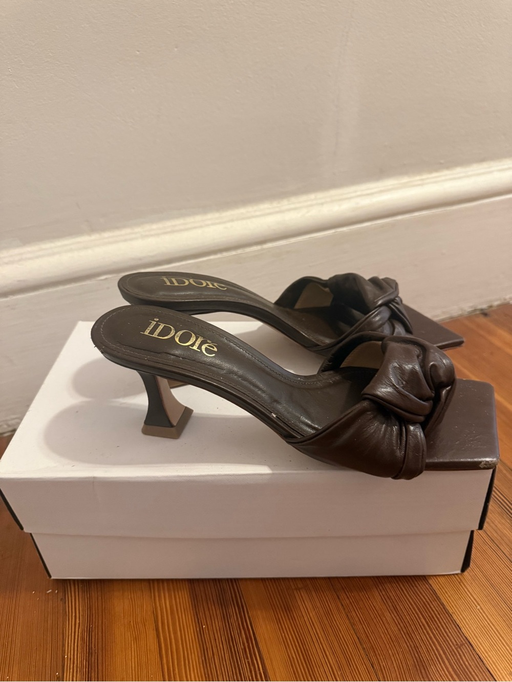 Idoré - Brown Leather Knot Mule Heels